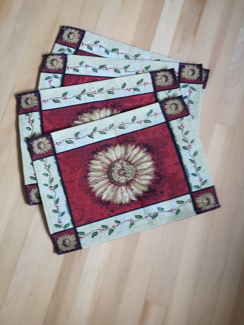 4 - Woven Tapestry Placemats Sunflower Center Leaves & Berries Trim 18" x 12.5"